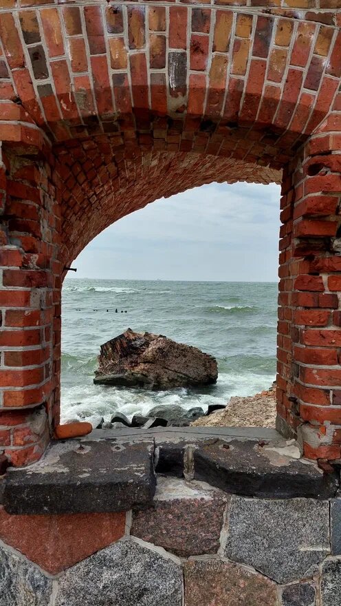 Окно в море