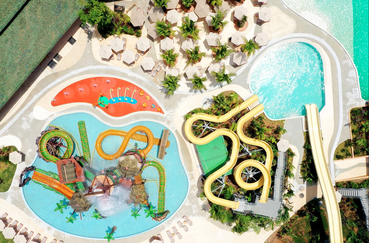 Аквапарк банг тао. Аквапарк blue tree. Аквапарк в тайланде пхукет. Аквапарк blue tree. Блю три пхукет аквапарк.