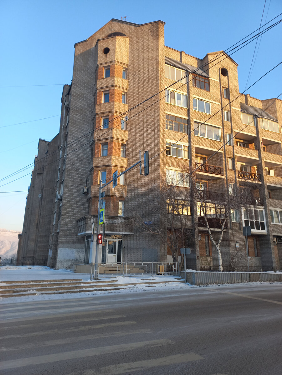 Советский дом на улице Перенсона