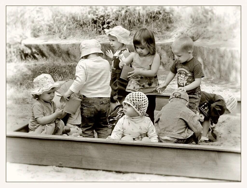 Воспоминания о детстве. Советские дети в саду. Детство бывает разное. Как выглядел в детстве. Друг детства.