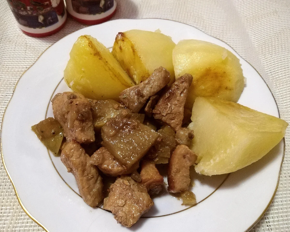 Мясо "Чайное". Рецепт привезен из Турции. Какое бы мясо ни взяли, цвет, вкус и аромат блюда приятно удивят