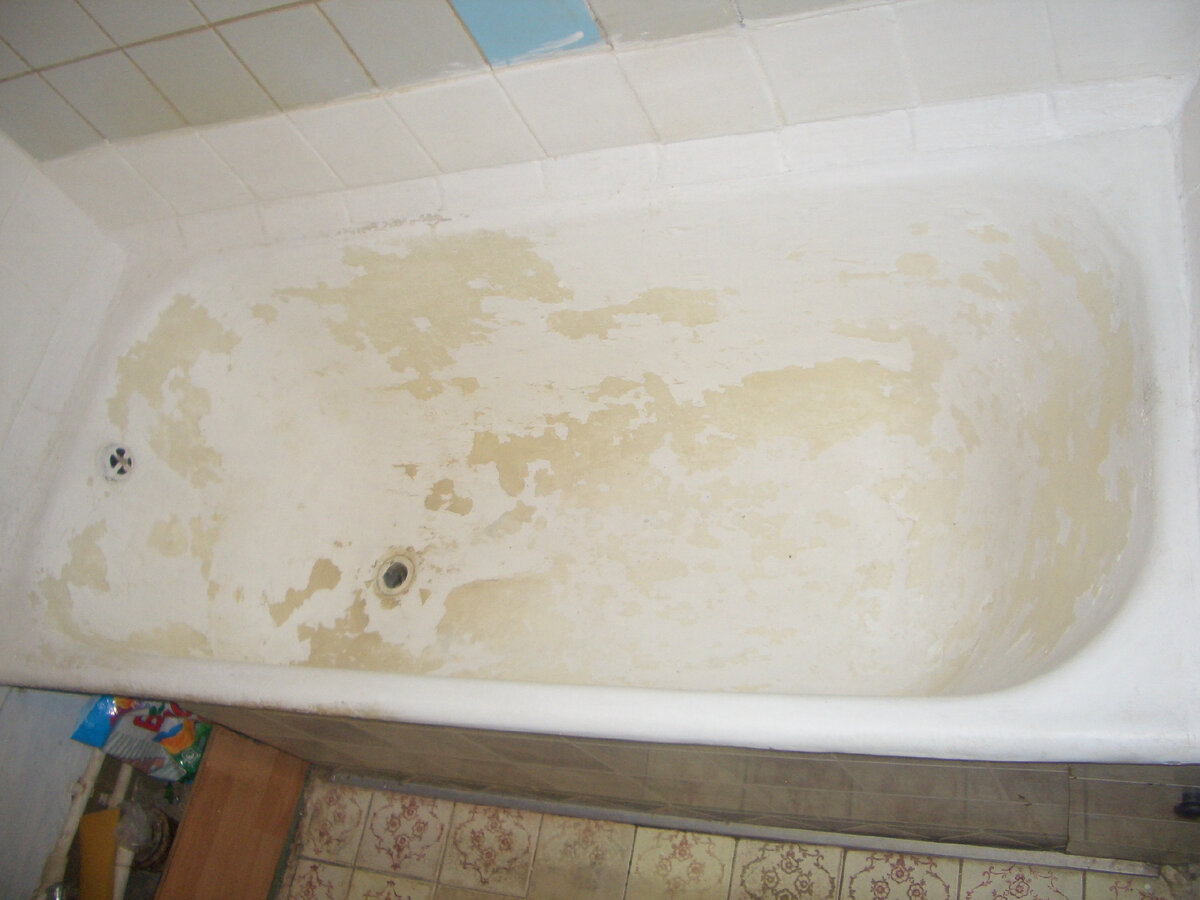 Фото: до эмалировки ванны финской эмалью "Tikkurila"