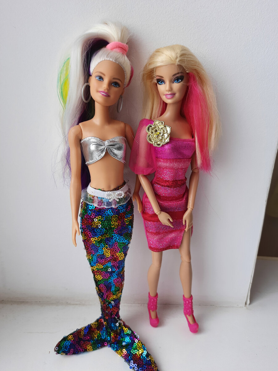 Блестящая фотосессия двух модных Барби Fashionistas 2012 и Barbie 2019, как  она успела поменяться. | МЛ куклы ♡ | Дзен