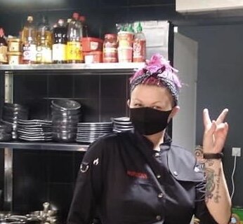 Не отрываясь от работы, машу друзьям и близким. Ребята, ещё раз спасибо, что вы есть!