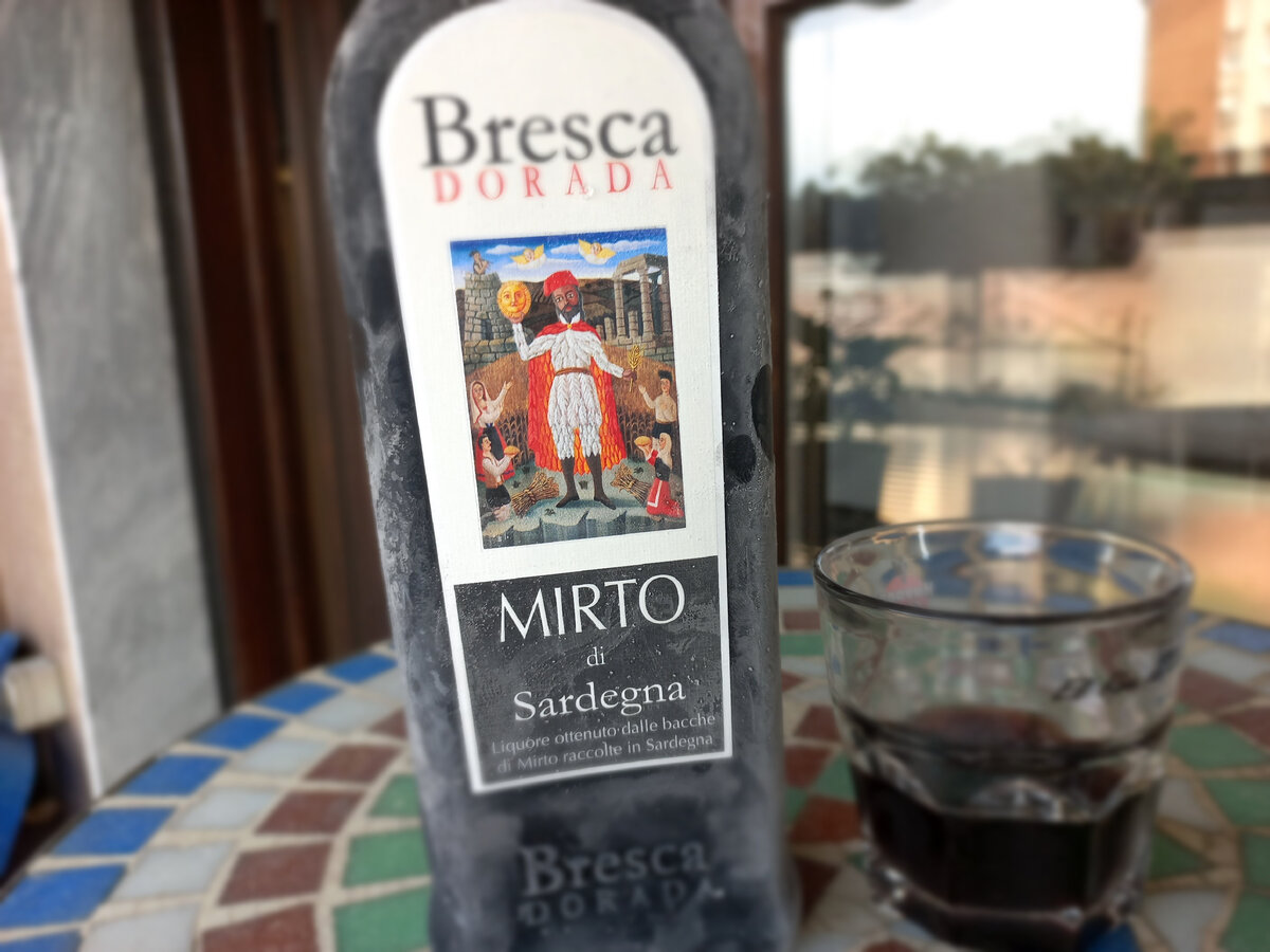 Ликёр Bresca Dorada Mirto di Sardegna, фото автора