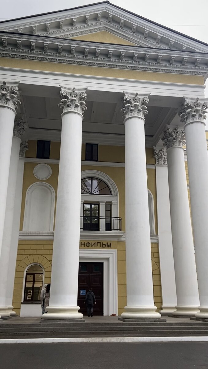 Адрес - Каменноостровский проспект, 10.