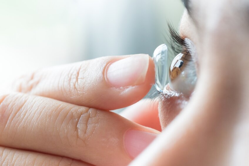 Как подобрать контактные линзы