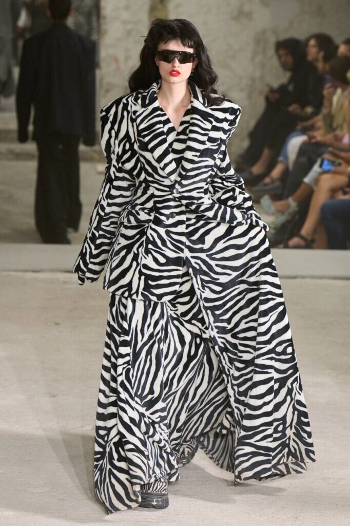 Vetements, весна-лето 2023 smirnov  📷

