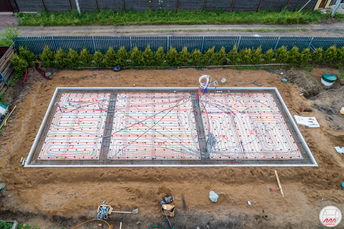 Точные размеры 6,7*16,2 м, площадь УШП 108,5 м2