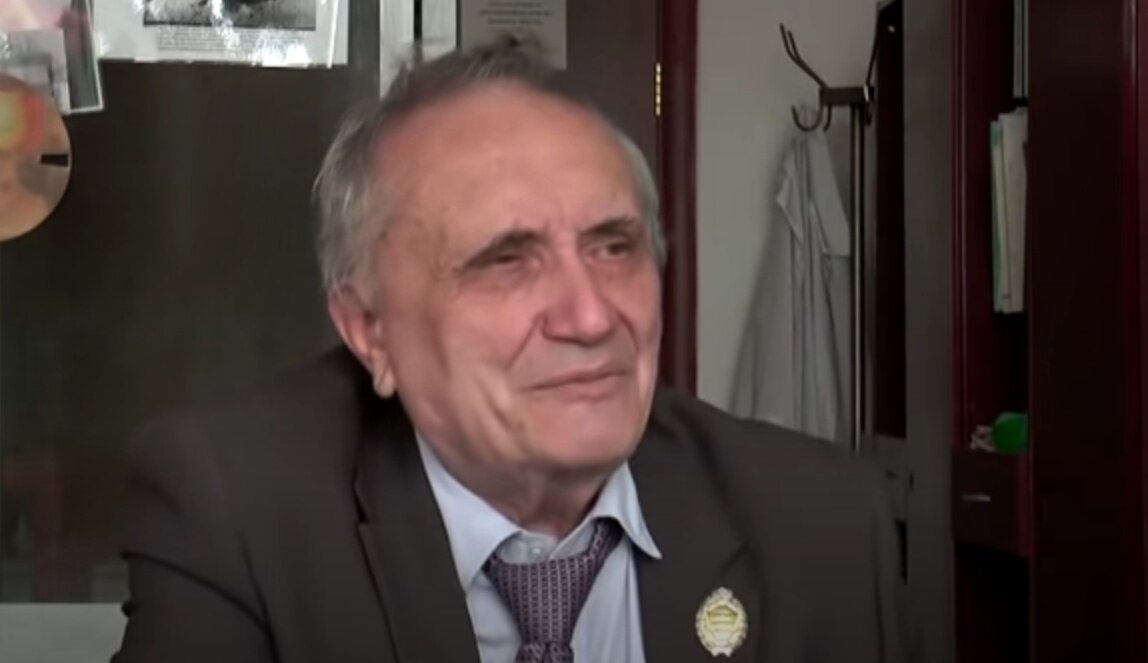 Профессор Виктор Инюшин.
