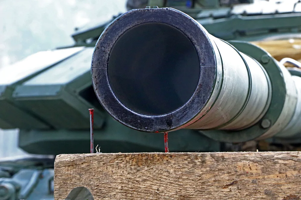 Ствол танка. Орудийный ствол. Калибр танк т34 ствол нарезы. Дуло орудие. Дуло револьвера.