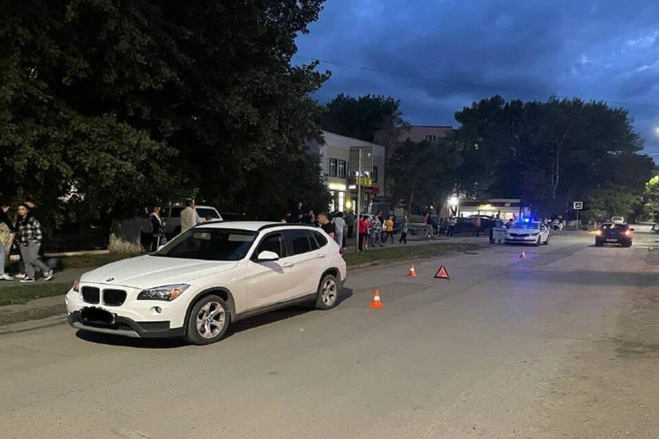     В Ростовской области женщина на элитной иномарке сбила восьмилетнего ребенка. Фото: ГИБДД по РО.