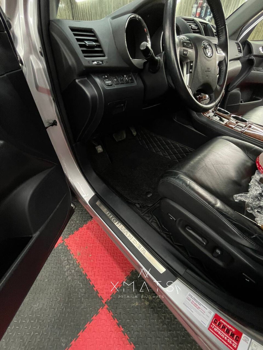 Коврики из экокожи на Toyota Highlander (XU40)