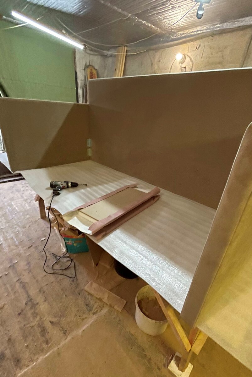 кровать для мальчика в размере 90*200 см под матрас