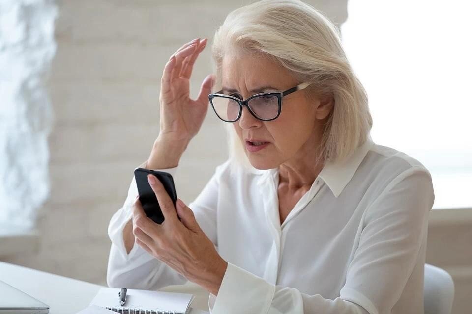     WhatsApp* перестанет работать на iPhone 5 и iPhone 5C в конце октября 2022 года  Shutterstock