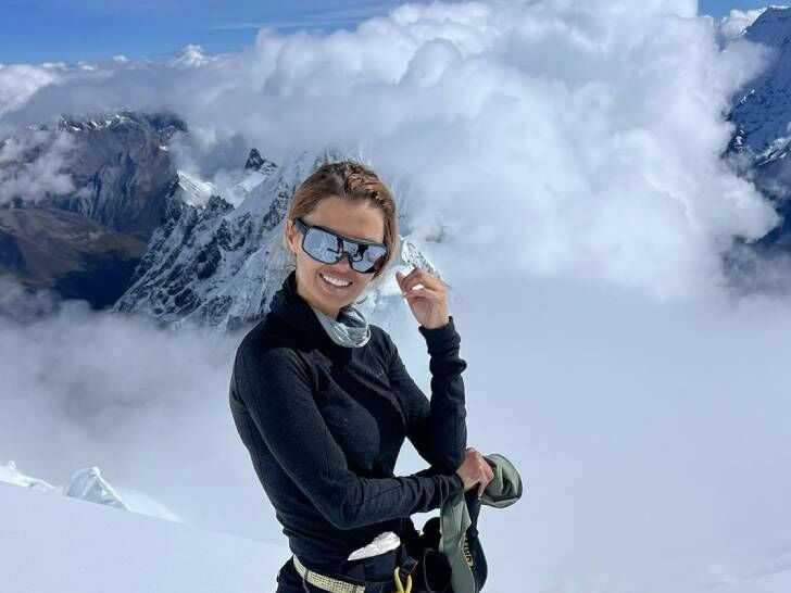 Вика боня в молодости. На какую гору поднялась боня. На какую гору поднялась боня. Вика боня в молодости. Вика боня последние.