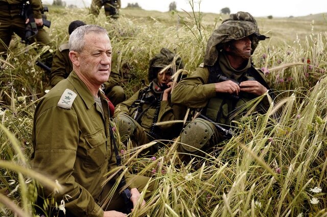    Бени Ганц (cc) srael Defense Forces