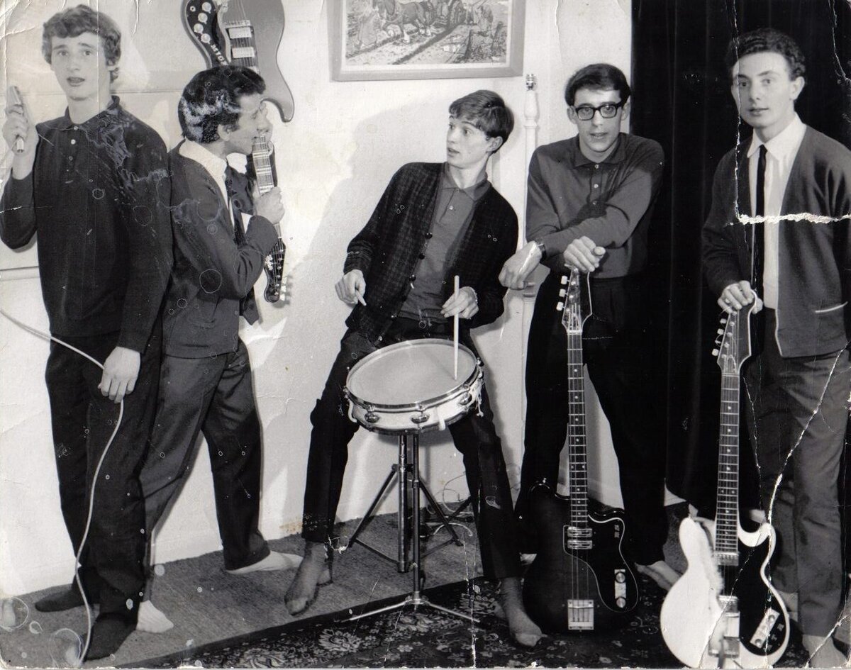 The Stalkers 1967: Dave (Byron) Garrick, Mick Box, Rog Penlington, Richard Herd (with specs) and Alf Raynor