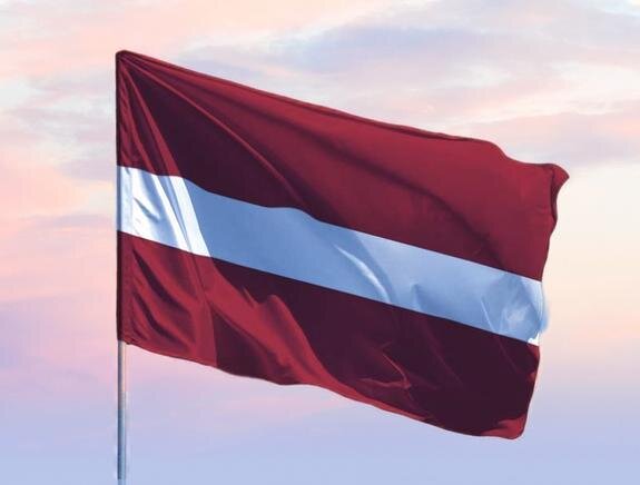    Кто вынуждает граждан РФ с ВНЖ в Латвии уезжать из страны