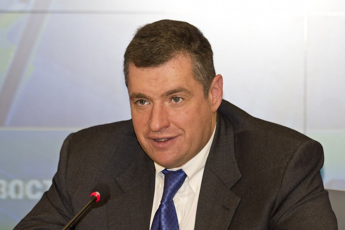 Доброе лицо, не правда ли? Все изображения взяты здесь: https://vk.com/politika_777