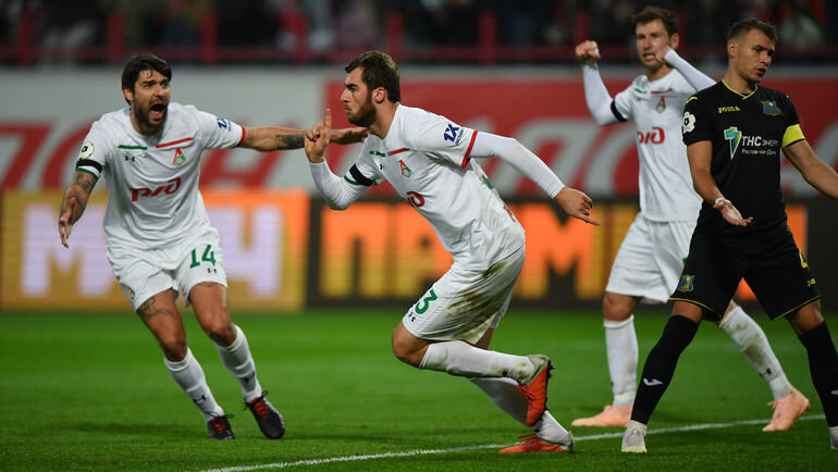 Соломон Кверквелия забивает в ворота "Ростова". Фото с сайта "Спорт-Экспресс"