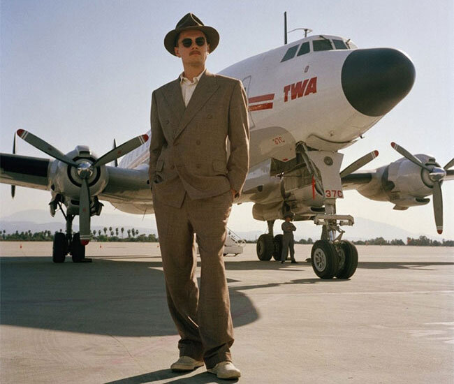 Леонардо ДиКаприо в роли Говарда Хьюза. Самолет Lockheed Constellation.