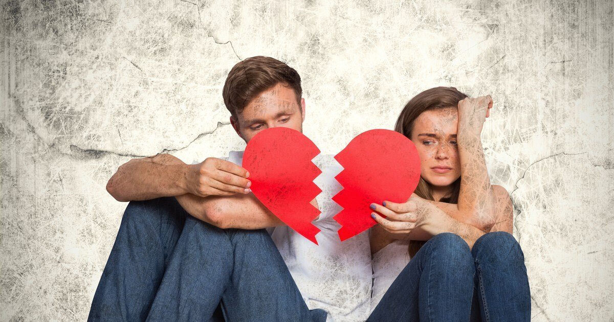 Он улетел и не обещал вернуться… Сказал что-то из серии «мы не подходим друг другу» или «дело не в тебе, дело во мне» и ушёл в закат под аккомпанемент твоего раскатистого плача.