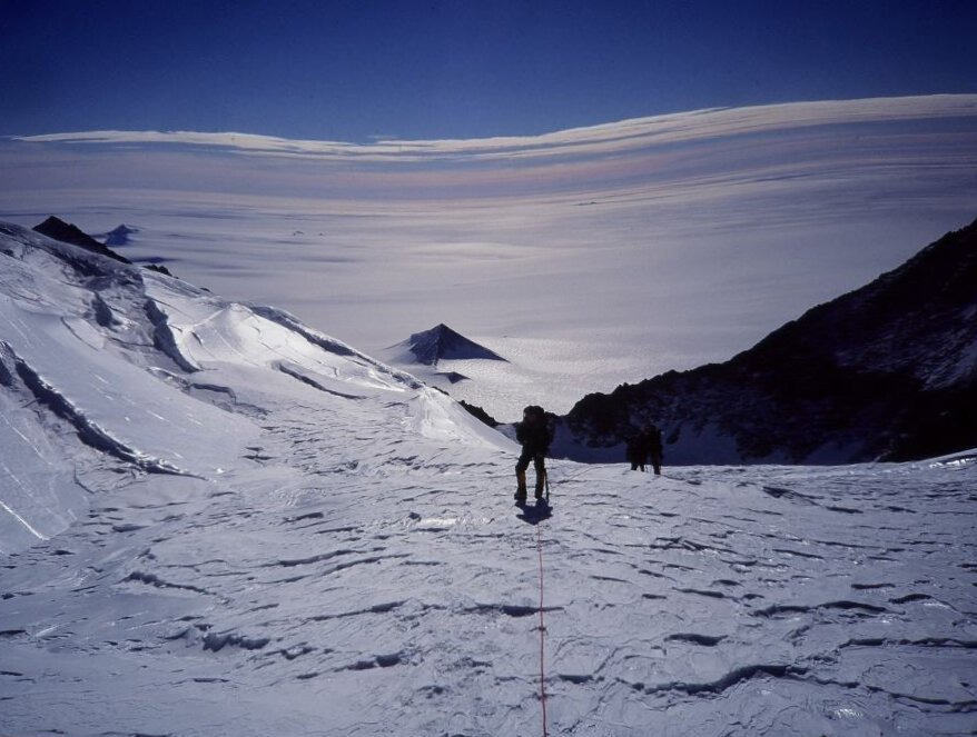 НЛО, заговор, необъяснимое, экспедиции, загадки, пришельцы, Антарктида, сверхъестественное.