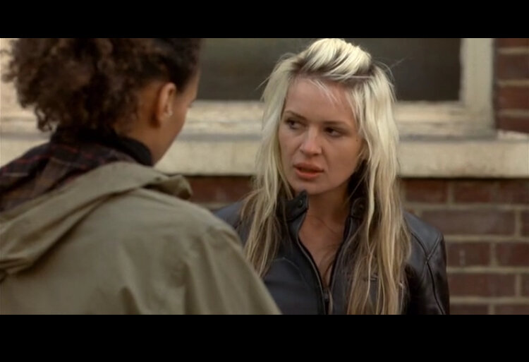 свободный мир перевод