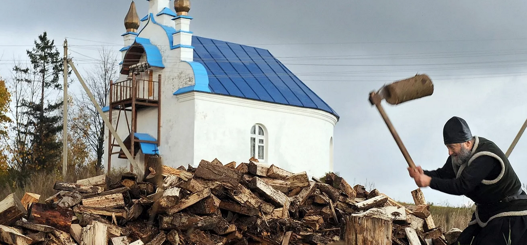 Кого сегодня почитает церковь. Священник в деревне. Монах рубит дрова. Церковь в деревне. Бедный священник.