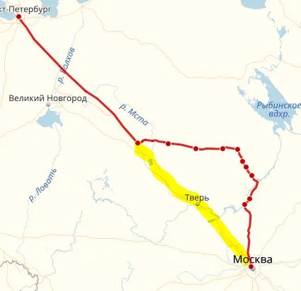 От Москвы до Петербурга с 13 остановками. Очень медленный поезд по необычному маршруту