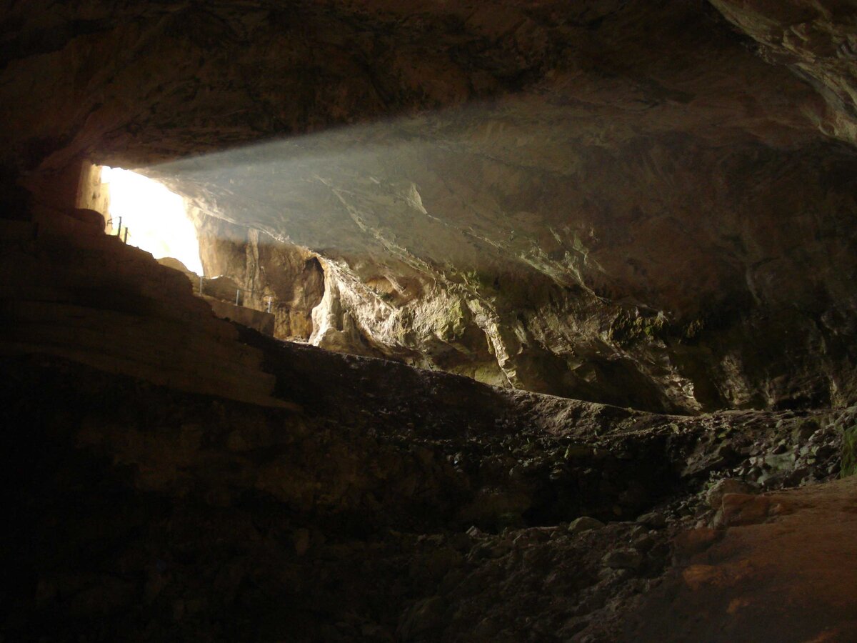 Врата конца: аномальная пещера Пентели в Греции