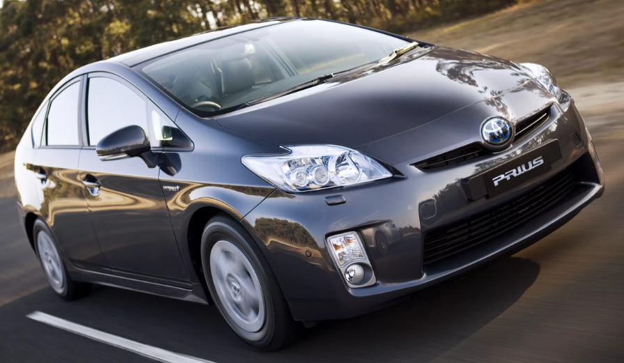 Toyota Prius. Тойота Приус двадцатка. Форд Приус. Автомобили с гибридным двигателем марки.