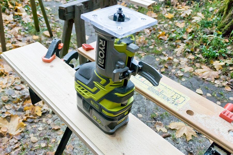 Аккумуляторный кромочный фрезер Ryobi ONE+ R18TR (Источник: фото автора).
