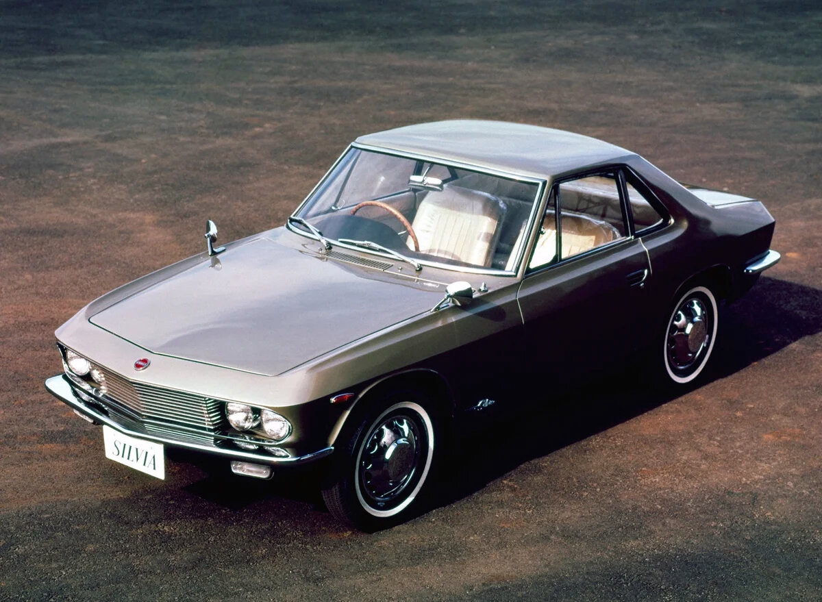 Первое поколение автомобилей. Nissan Silvia 1965. Nissan Silvia csp311. Nissan Silvia 1975.