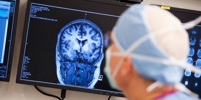 С течением времени больные привыкают к особенностям эпилептического мышления и движений, приспосабливаясь к ним. К счастью, бо́льшую часть изменений психики эпилептики могут контролировать.