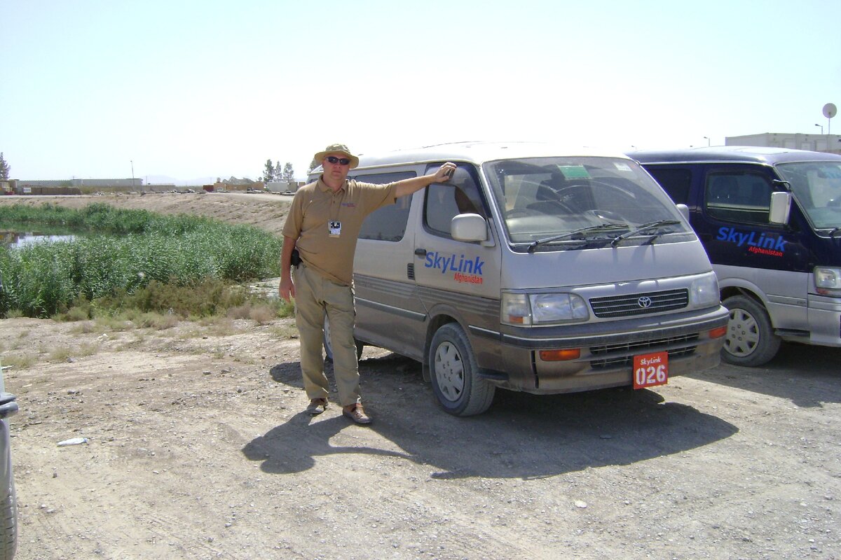 База НАТО под Кандагаром, 2010 год,  работа на компанию "Скай Линк", Афганистан. У "озера мертвецов".