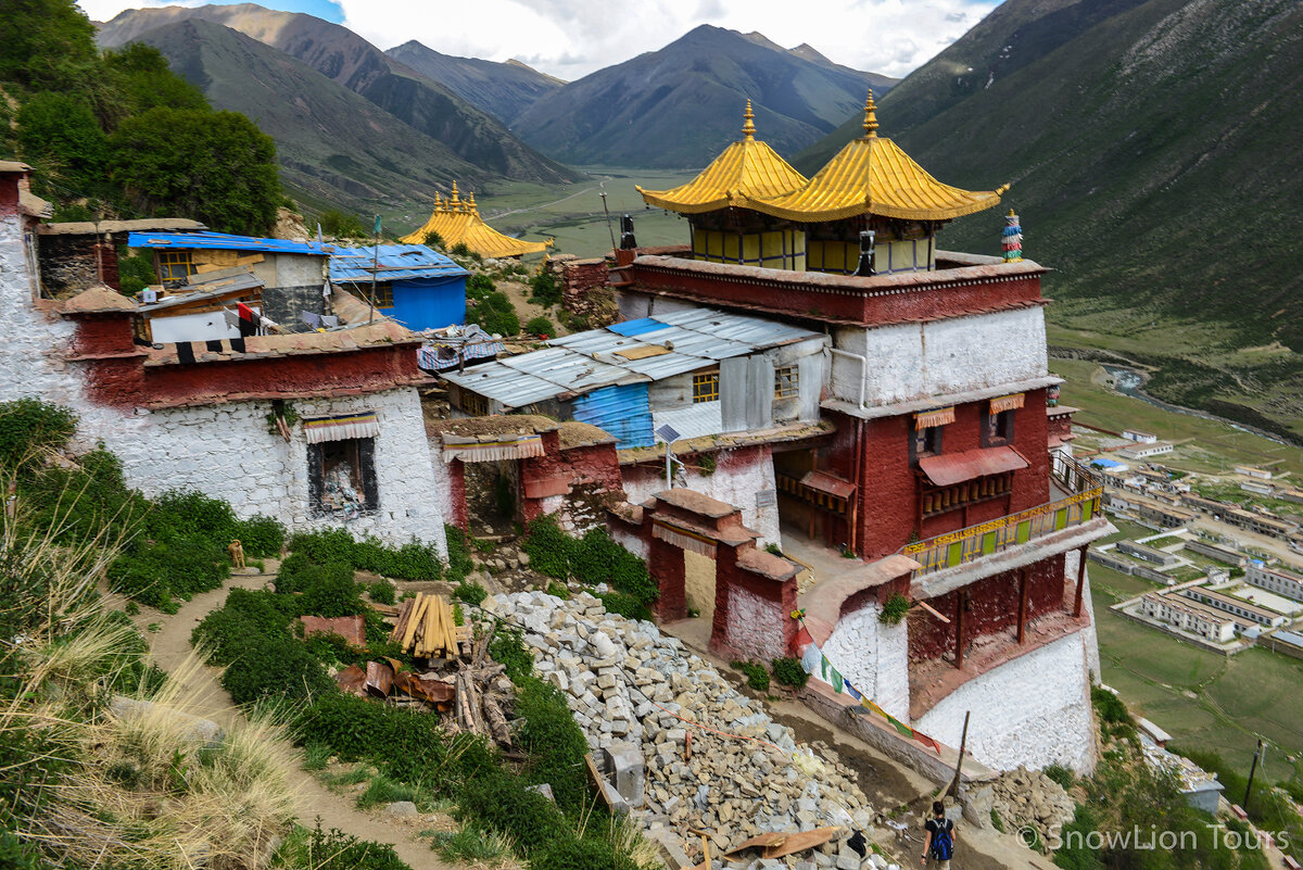 монастырь в тибете