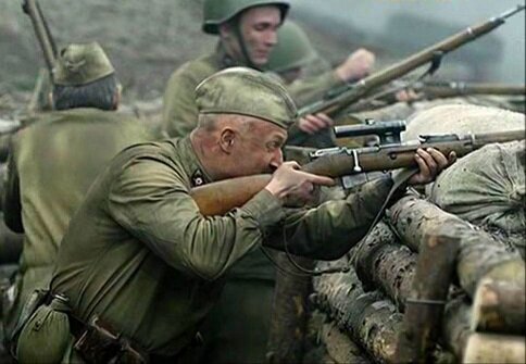 Кадры из сериала «Снайпер: Последний выстрел» (2015 год; режиссёр – А. Геворгян)