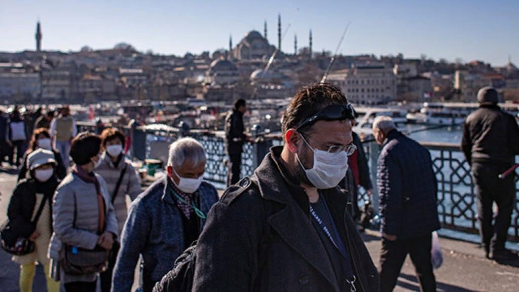Стамбул из-под маски