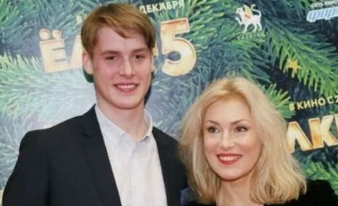 Мария Шукшина с сыном