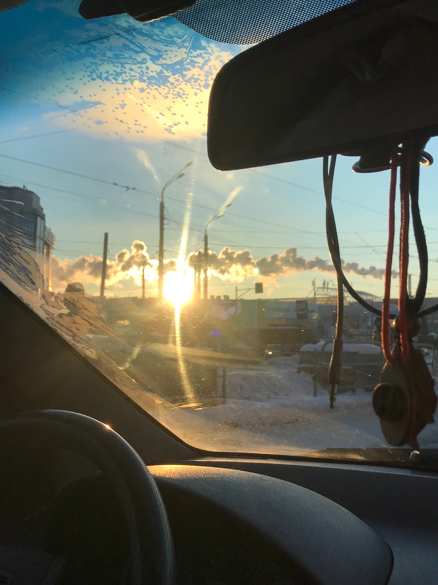 Это я смотрю на рассвет ну не кайф? 