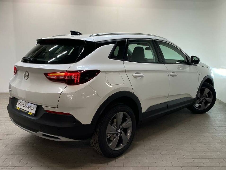 Opel Grandland. Источник иллюстрации - auto.ru