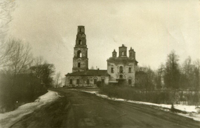 Фото с сайта https://sobory.ru/photo/151087