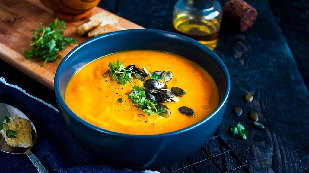 Кухонька. "Недорогое угощение гостям осенью": ТОП 10 ярких вкусных и простых блюд. Тыквенный крем-суп. 