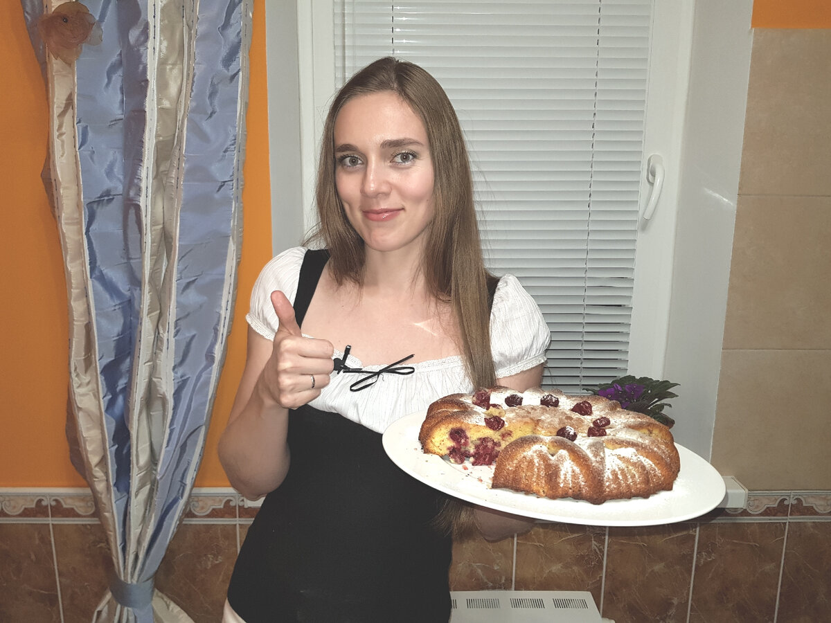 Вкуснейший простой пирог с вишней