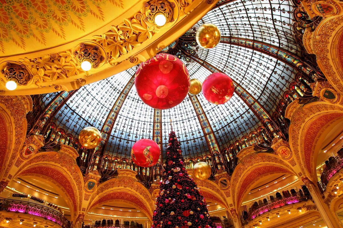 Galeries Lafayette Haussmann - один из самых красивых универмагов в мире. Париж, Франция.
