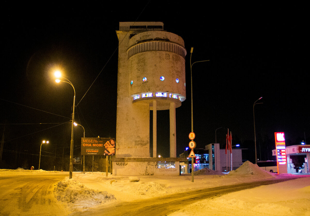 белая башня в екатеринбурге