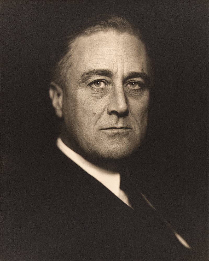 Roosevelt president. Рузвельт Франклин. Рузвельт президент США. Франклин Делано Рузвельт президент США. Рузвельт Франклин портрет.