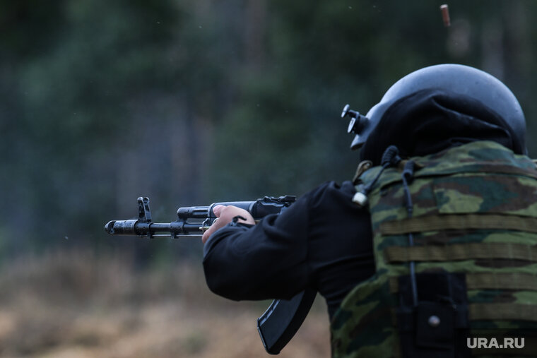    В ходе перестрелки с боевиками пострадало восемь полицейских, сообщает Baza